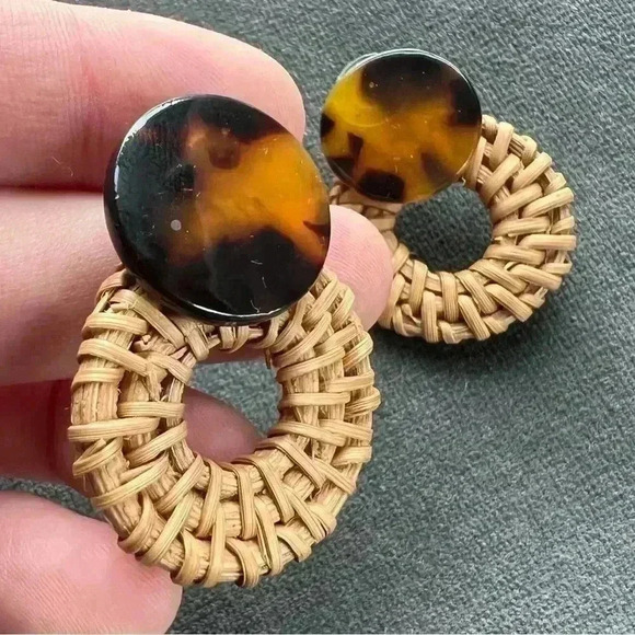Rattan Hoop Dangle Earrings Bohemia Straw Braided Wicker Tortoise Shell - Picture 5 of 6